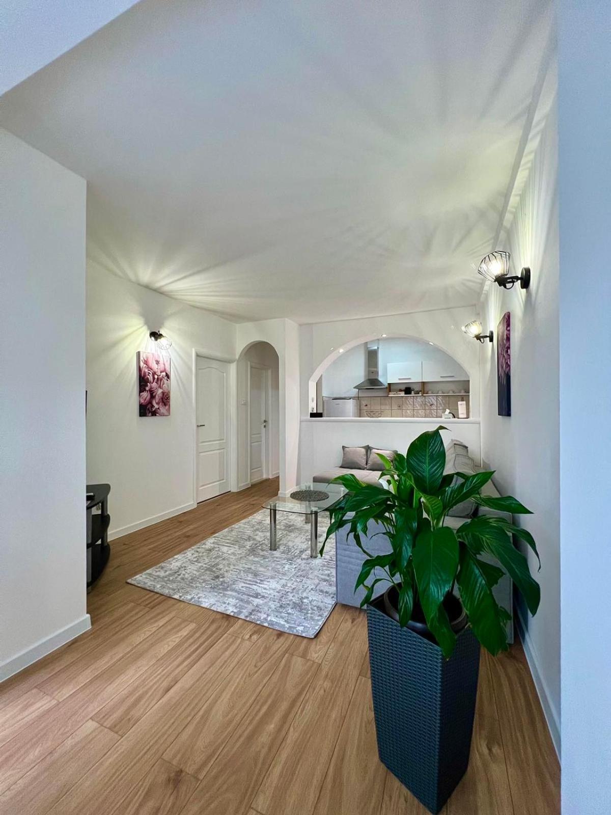 New Luxe Apartments Μόσταρ Εξωτερικό φωτογραφία